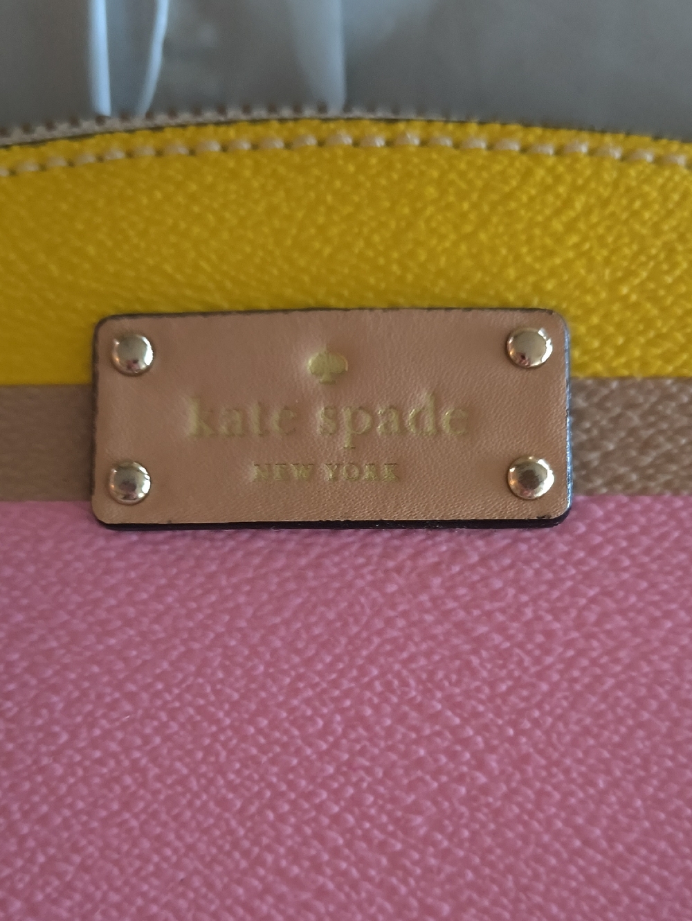 ✨Low Start ✨Kate Spade Pastel Stripe New York Grove Crossbody Bag - Picture 2 of 7